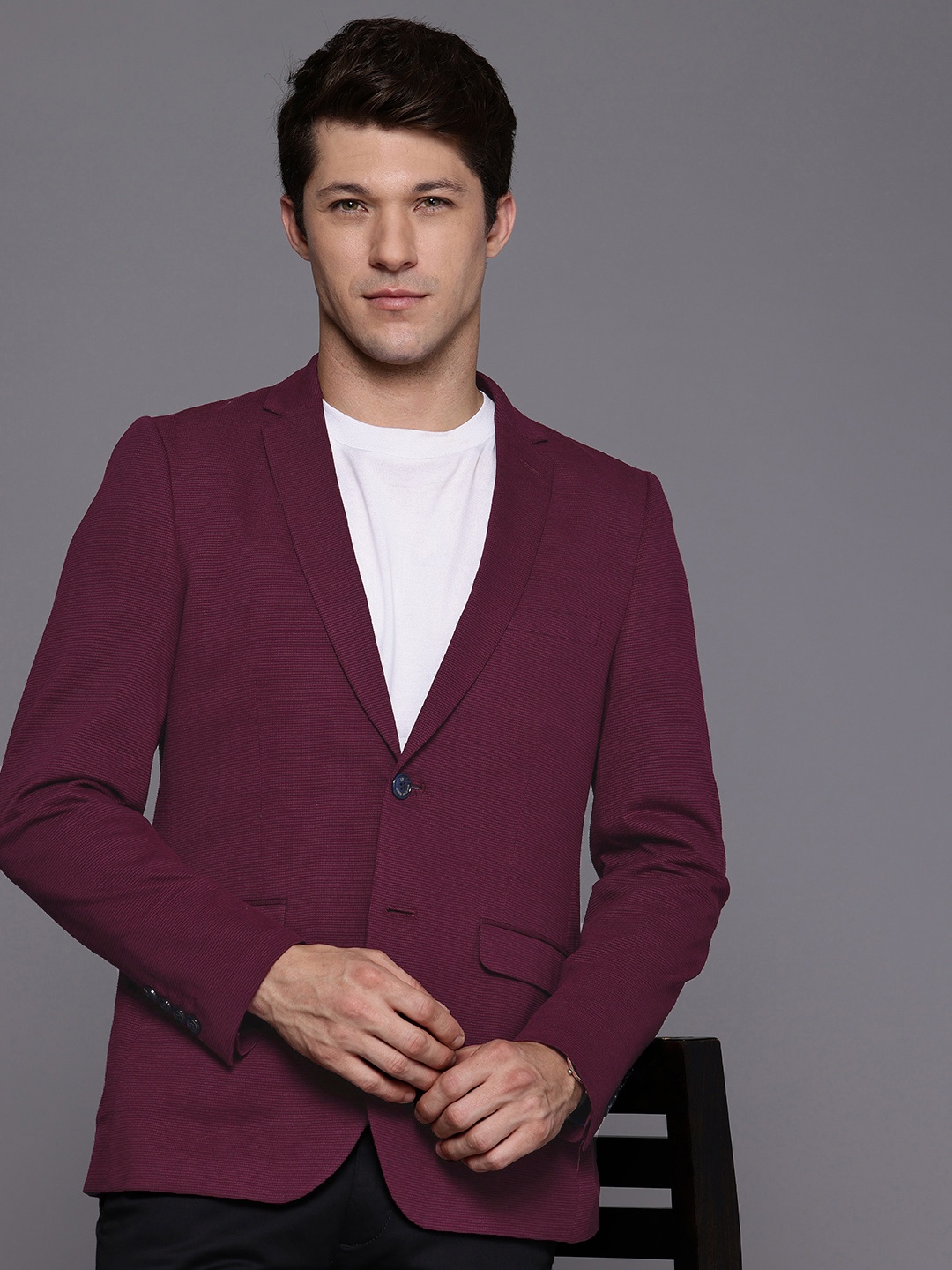 

Louis Philippe Sport Super Slim Fit Self Designed Notched Lapel Collar Pure Cotton Blazers, Burgundy