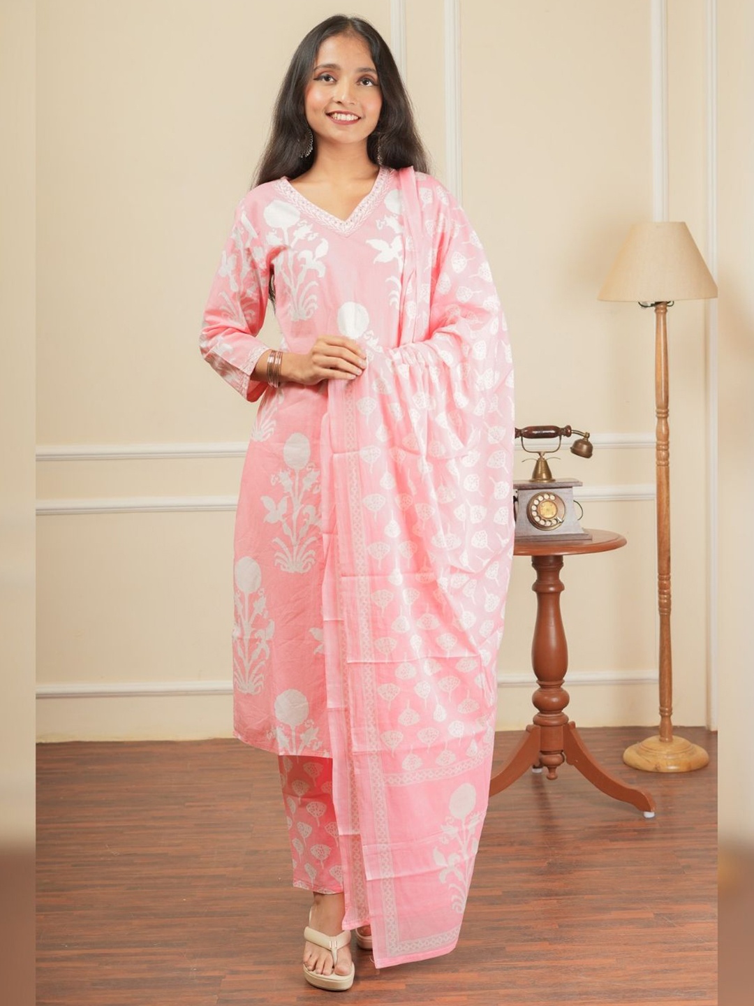 

Atha Fashion Floral Printed Pure Cotton Straight Kurta With Trouser & Dupatta, Pink