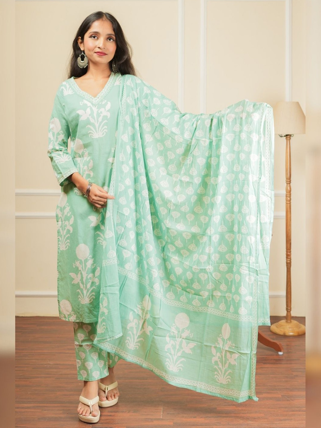 

Atha Fashion Floral Printed V-Neck Straight Kurta With Trouser And Dupatta, Teal