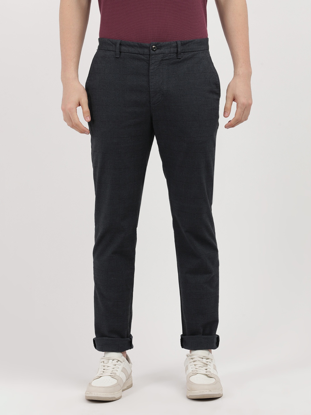 

Tommy Hilfiger Men Checked Chinos Trousers, Black