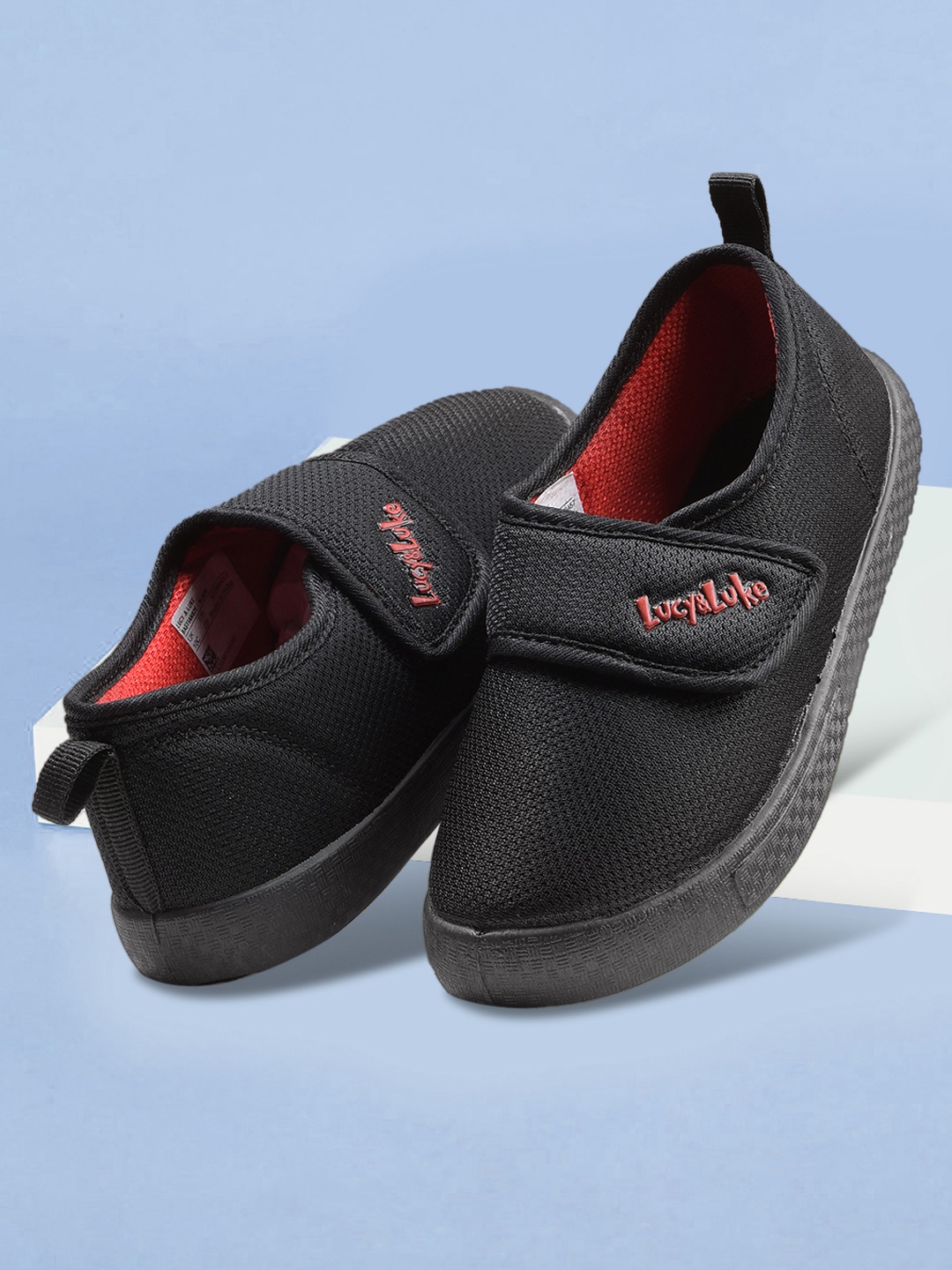 

LIBERTY BASTIAN82E Kids Textured Sports Walking Shoes, Black