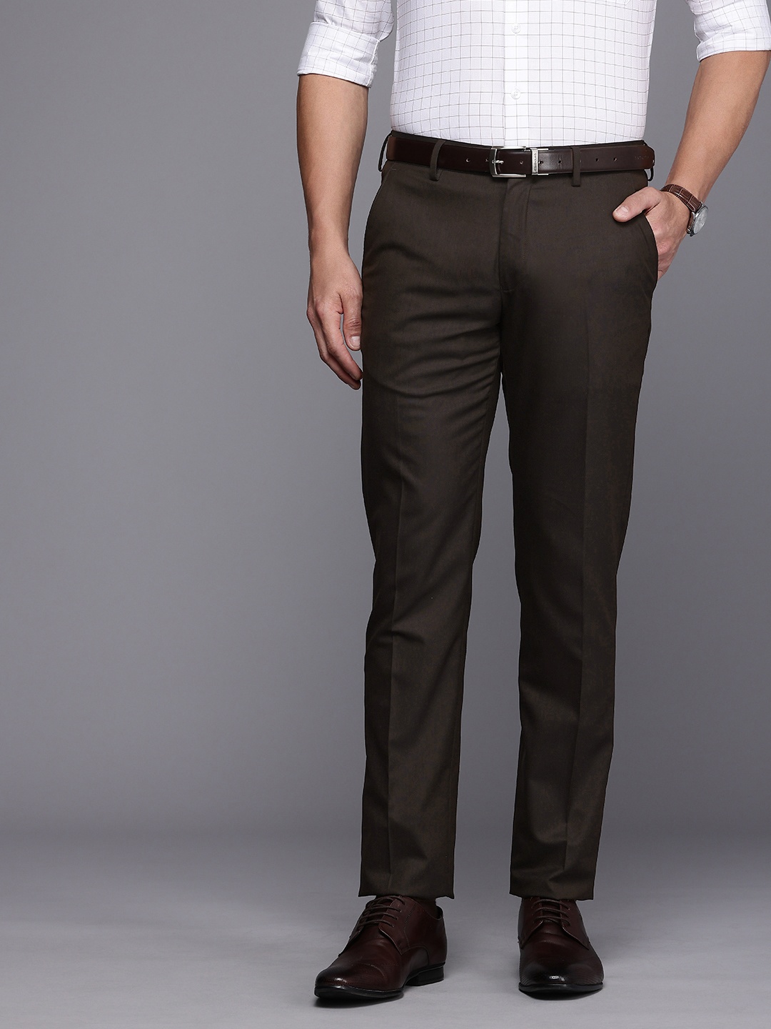 

Louis Philippe Men Slim Fit Trousers, Brown