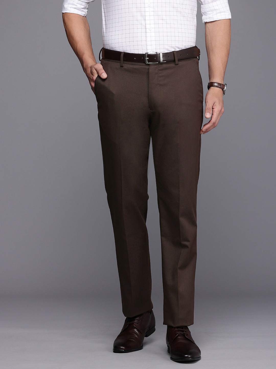 

Louis Philippe Men Slim Fit Formal Trousers, Brown