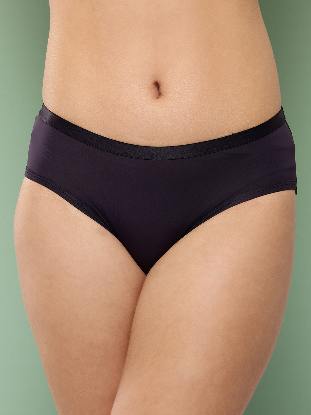 

Leading Lady Women's Solid No Visible Panty Line Laser- Cut Edge Hipster Brief, Navy blue