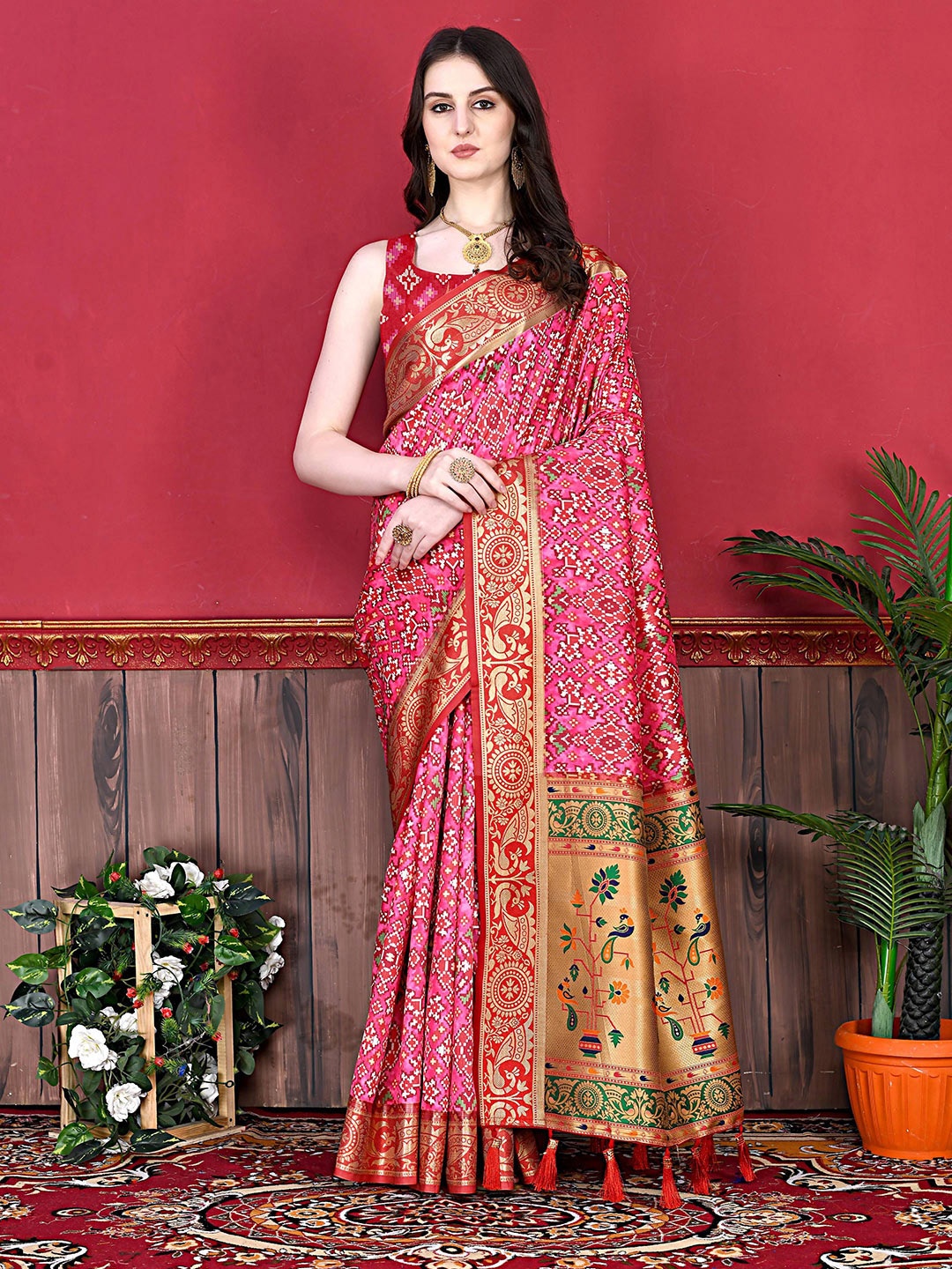 

Zeekha Floral Zari Pure Silk Patola Saree, Pink