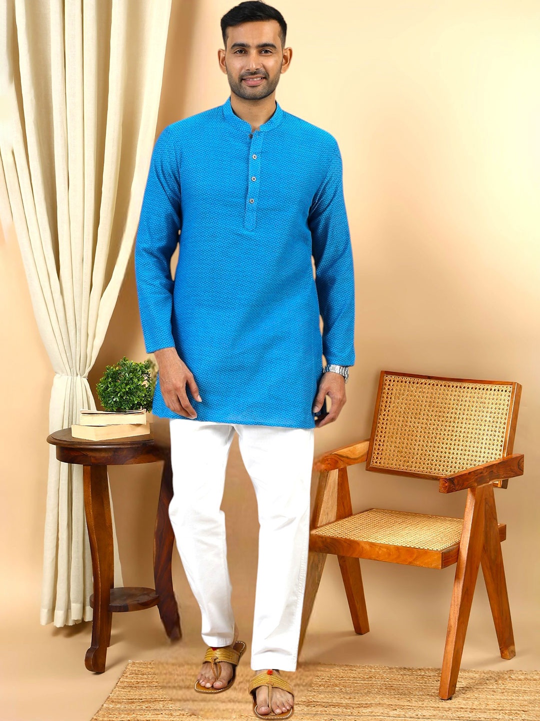 

TATTVA Geometric Woven Design Mandarin Collar Pure Cotton Straight Kurta, Blue