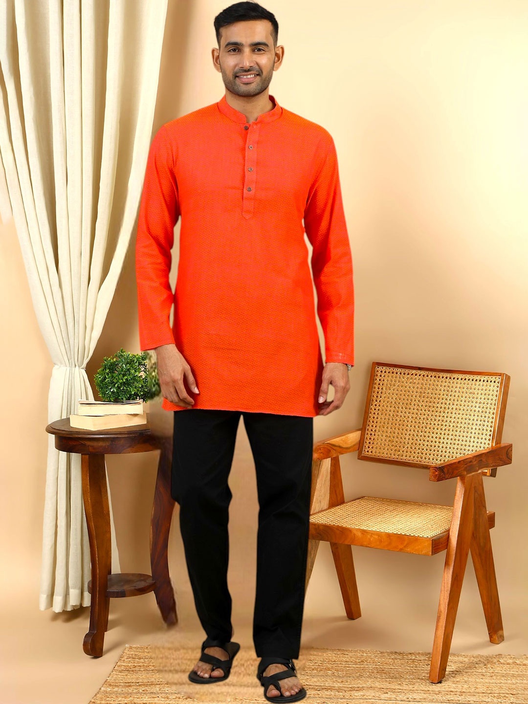 

TATTVA Men Geometric Woven Design Mandarin Collar Pure Cotton Straight Kurta, Orange