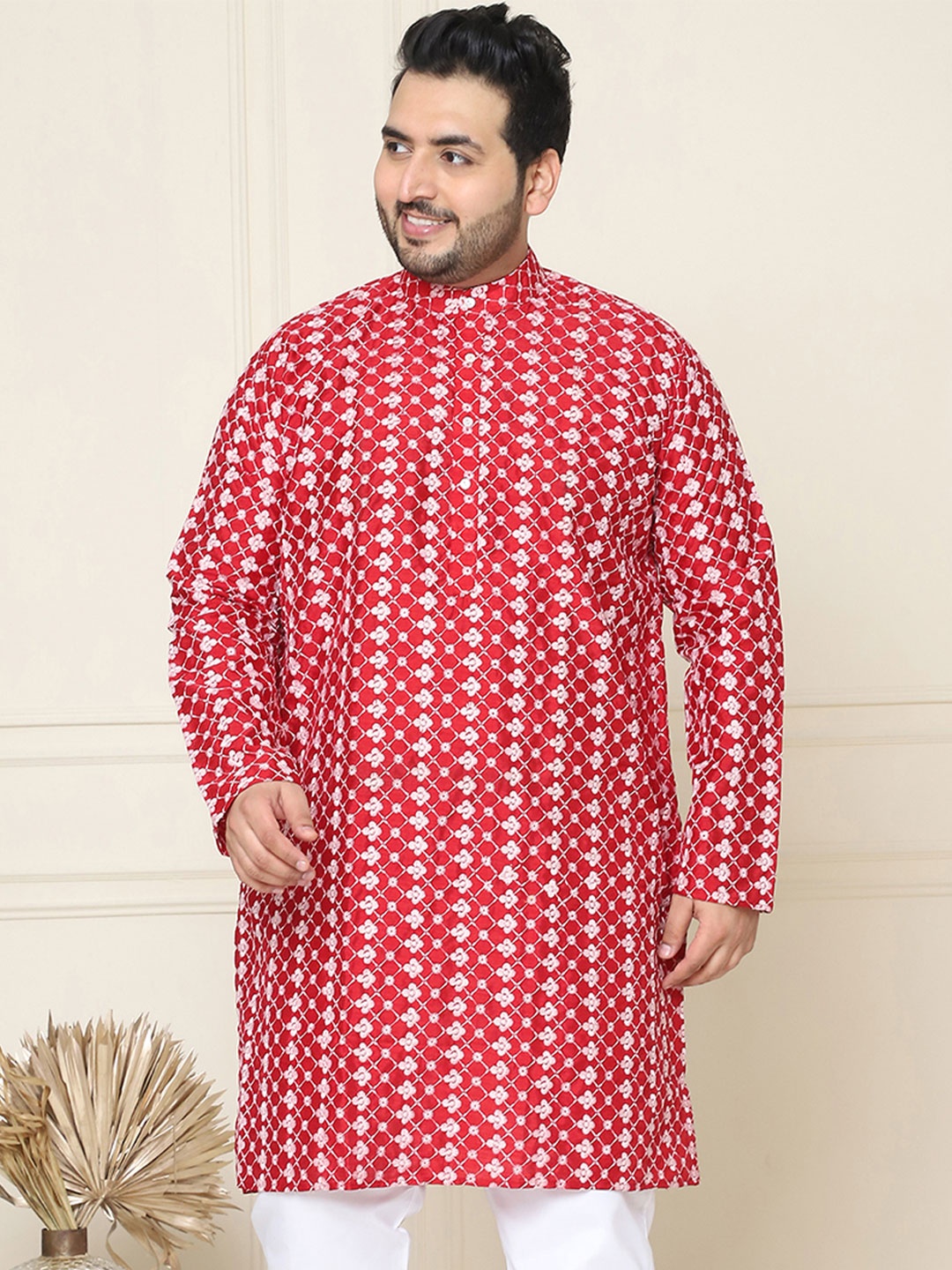 

SOJANYA PLUS Floral Embroidered Band Collar Neck Long Sleeves Silk Straight Kurta, Maroon