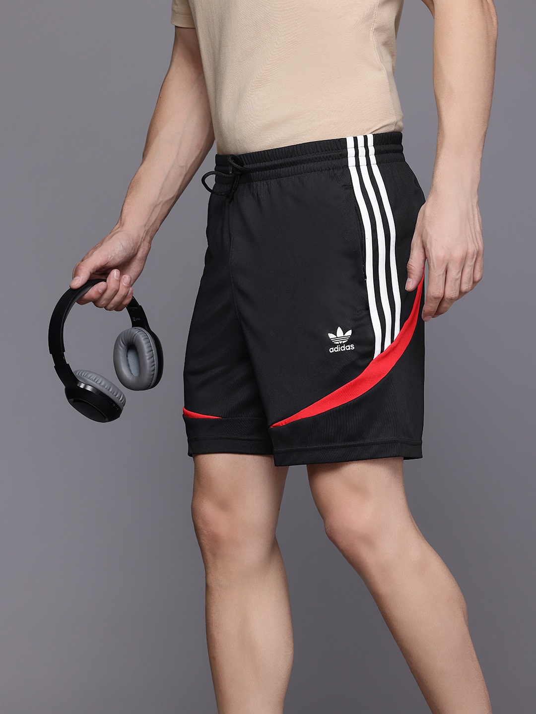 

ADIDAS Originals Men Striped Shorts, Black