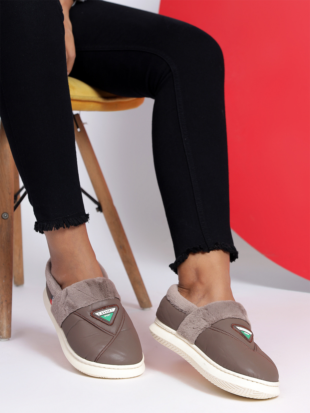 

CASSIEY Slip on Casual Shoes, Brown