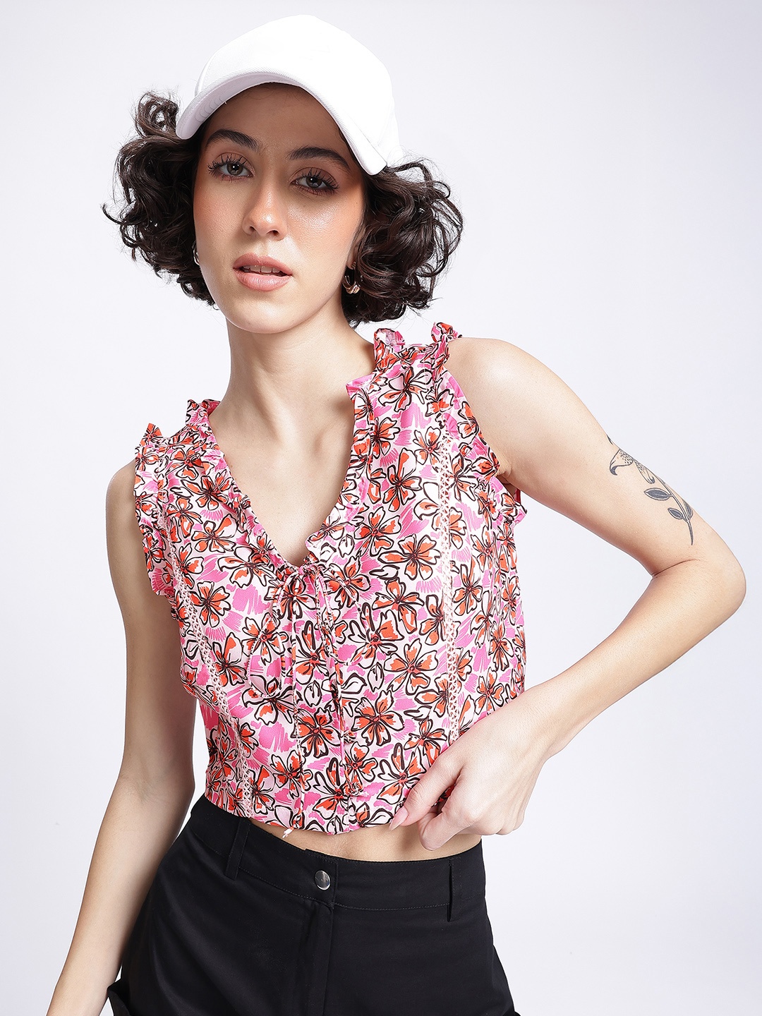 

DressBerry Floral Blooms Ruffled Button Front Crop Top, Pink