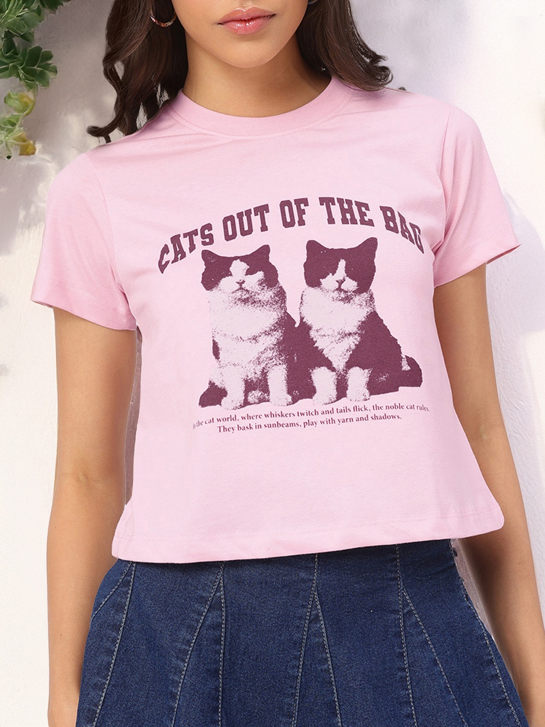 

DressBerry Cat Rules Graphic Print T-shirt, Pink