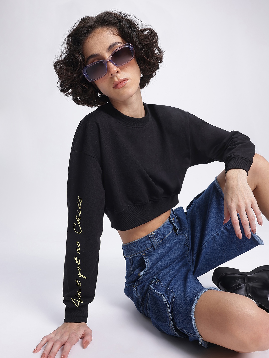 

DressBerry Printed Sleeves Cropped Sweatshirt, Black