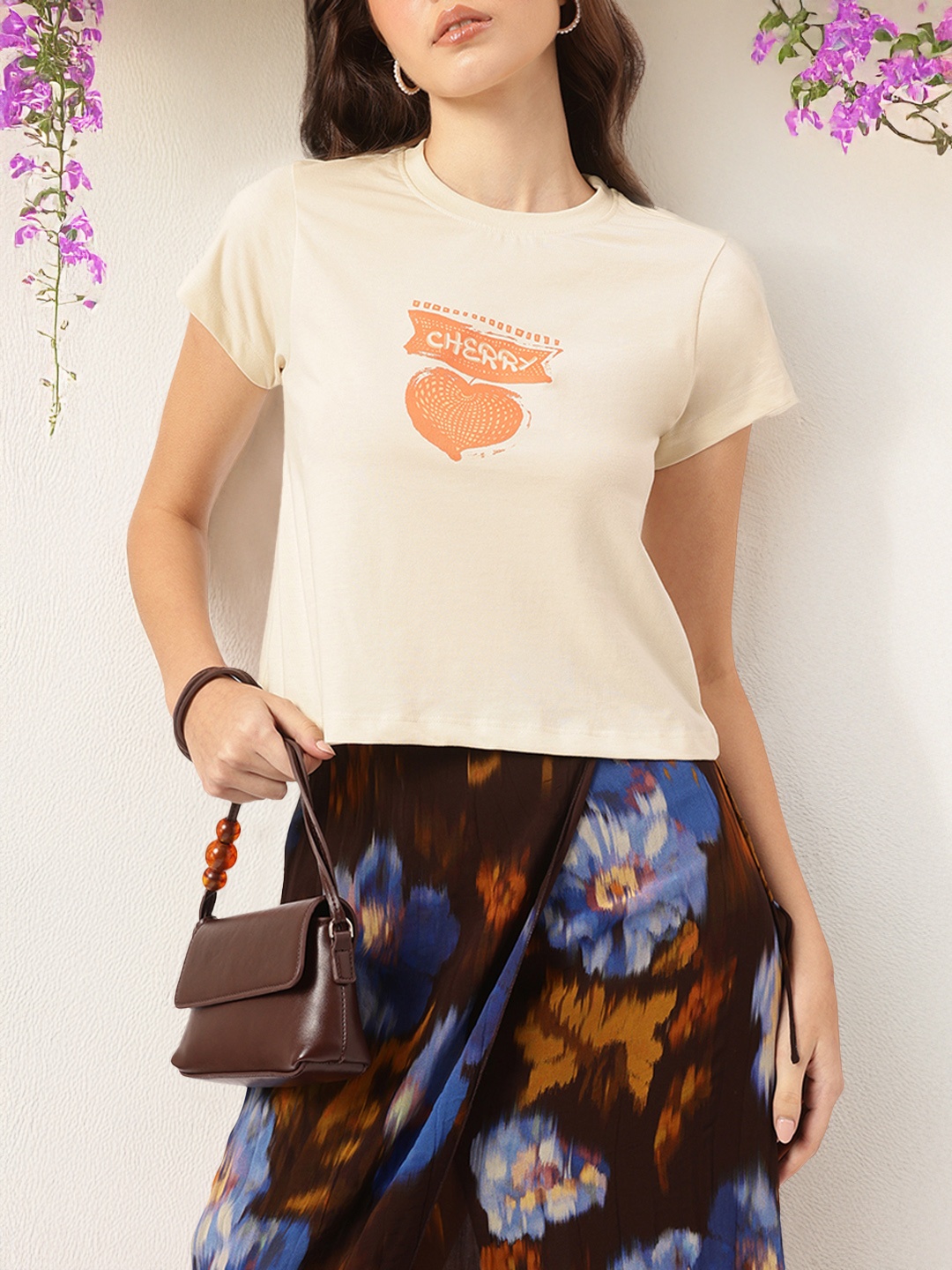 

DressBerry Simple Sophistication Round Neck Printed Tee, Beige