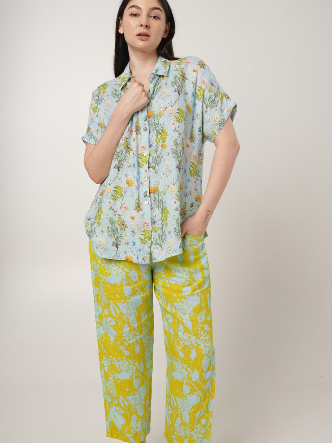 

Fabulous Women Premium Spread Collar Floral Printed Linen Oversized Casual Shirt, Green