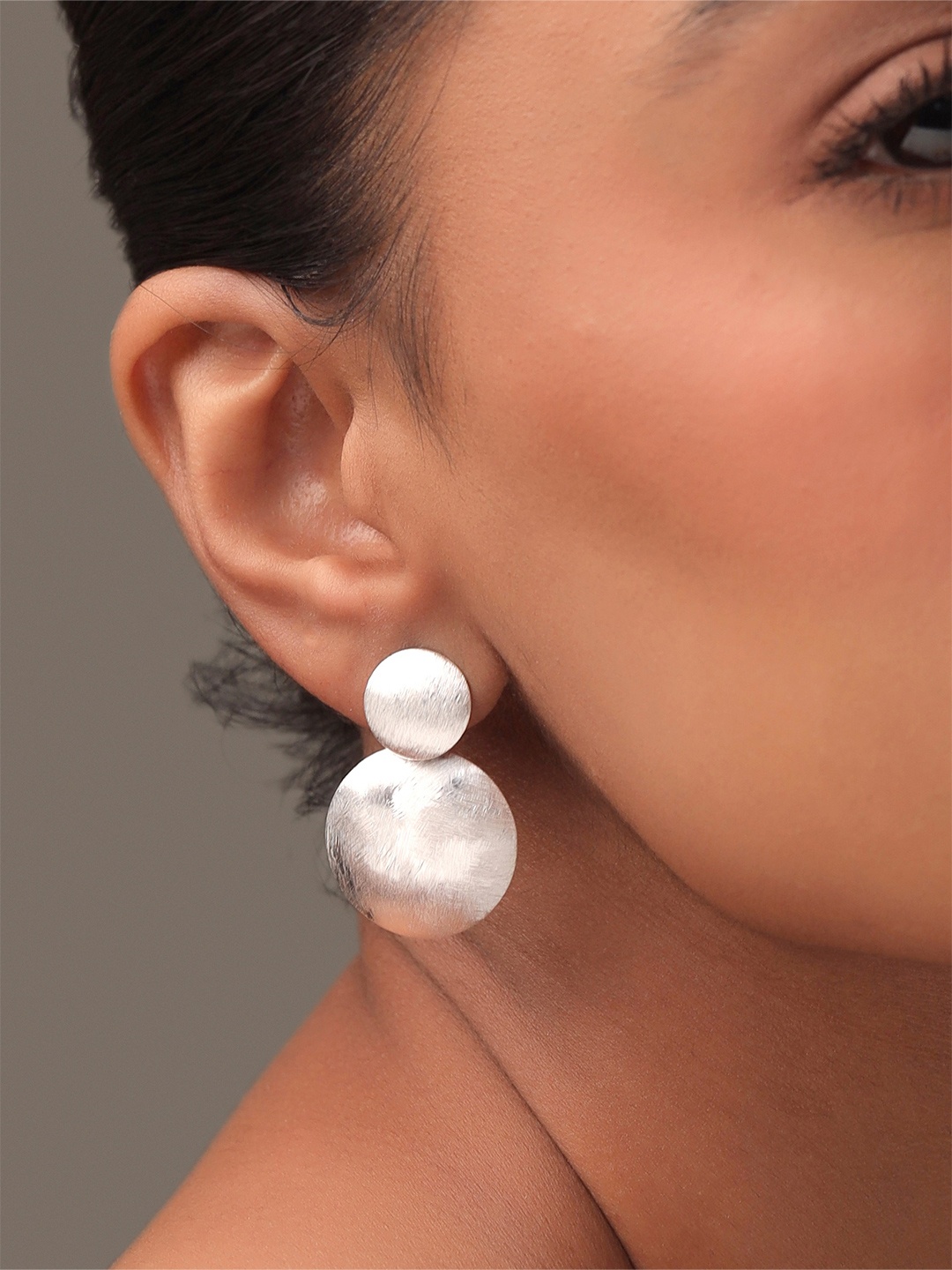 

Kicky And Perky Rhodium Plated 92.5 Sterling Silver Mother Of Pearl Studded Earrings, Gold