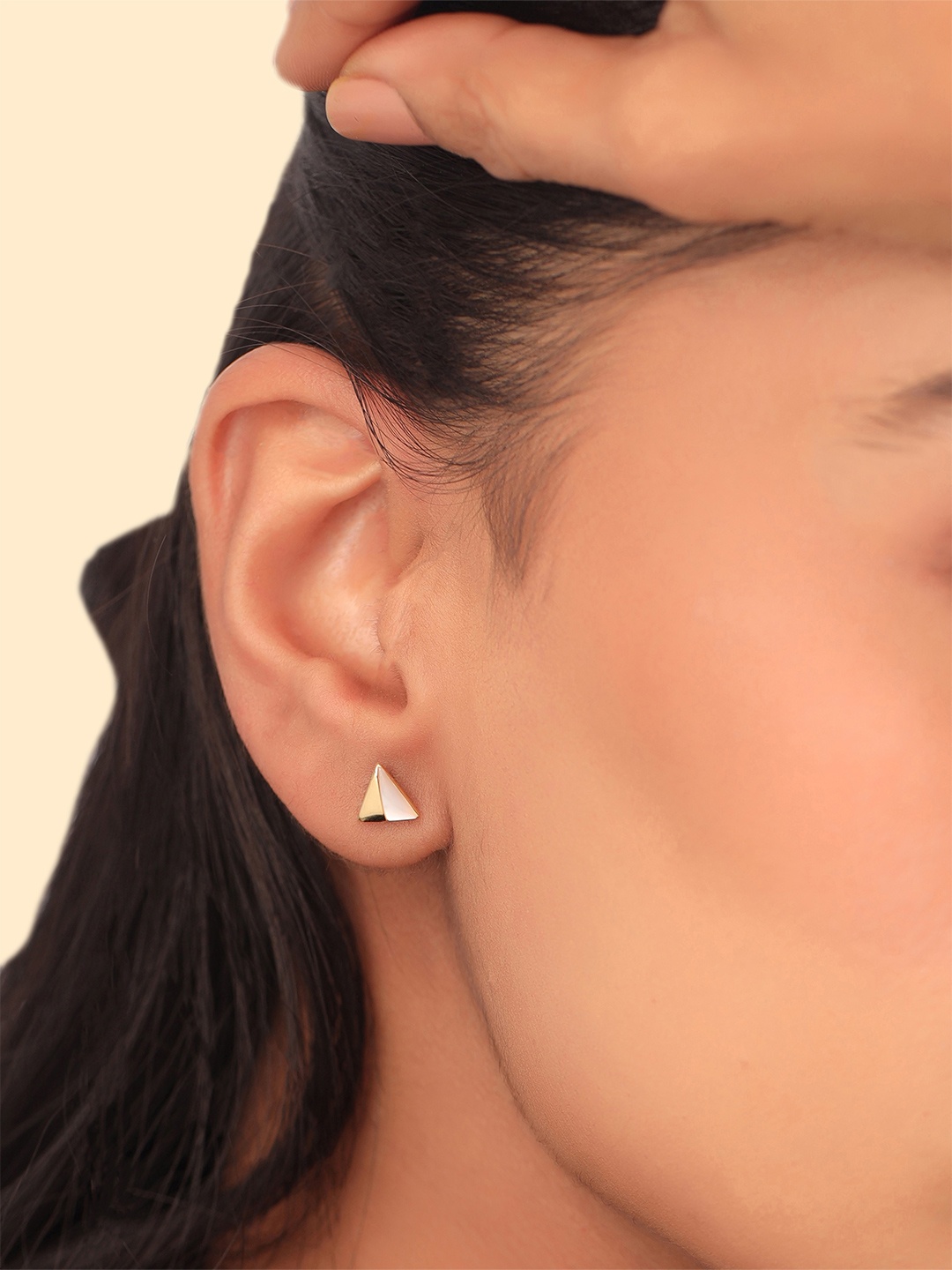 

Kicky And Perky Gold Plated 92.5 Sterling Silver Mother Of Pearl Studded Earrings