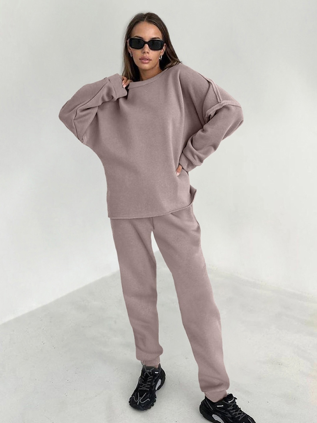 

KPOP Round Neck Long Sleeves Sweatshirt With Joggers Co-Ords Set, Brown