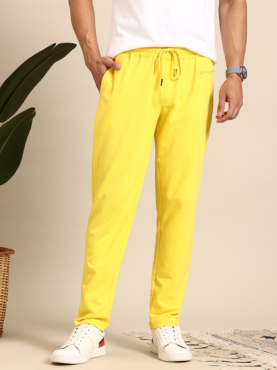 

Mast & Harbour Solid Track Pants, Yellow