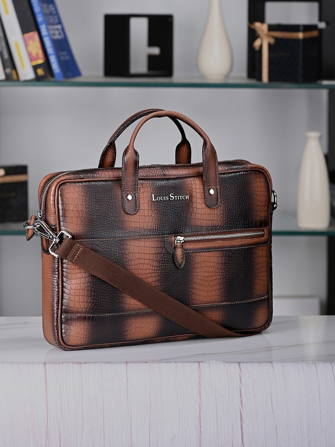 

LOUIS STITCH Men Textured Leather Dual Tone Laptop Bag, Tan