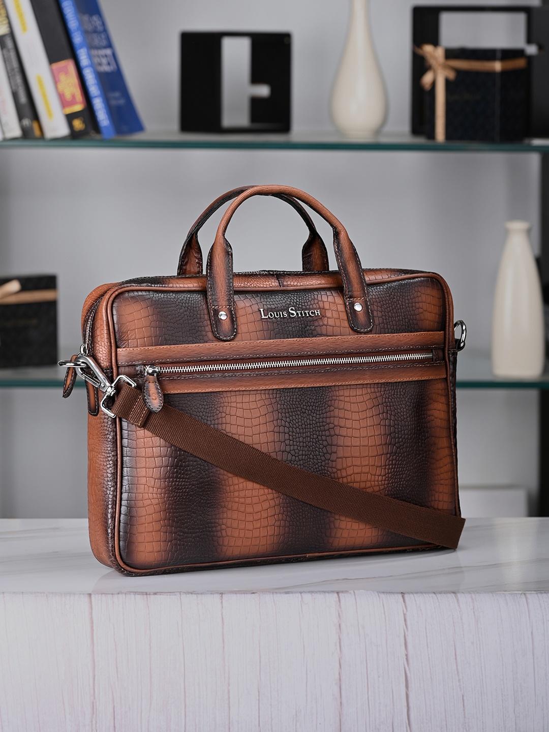 

LOUIS STITCH Men Textured Leather Dual Tone Laptop Bag, Tan