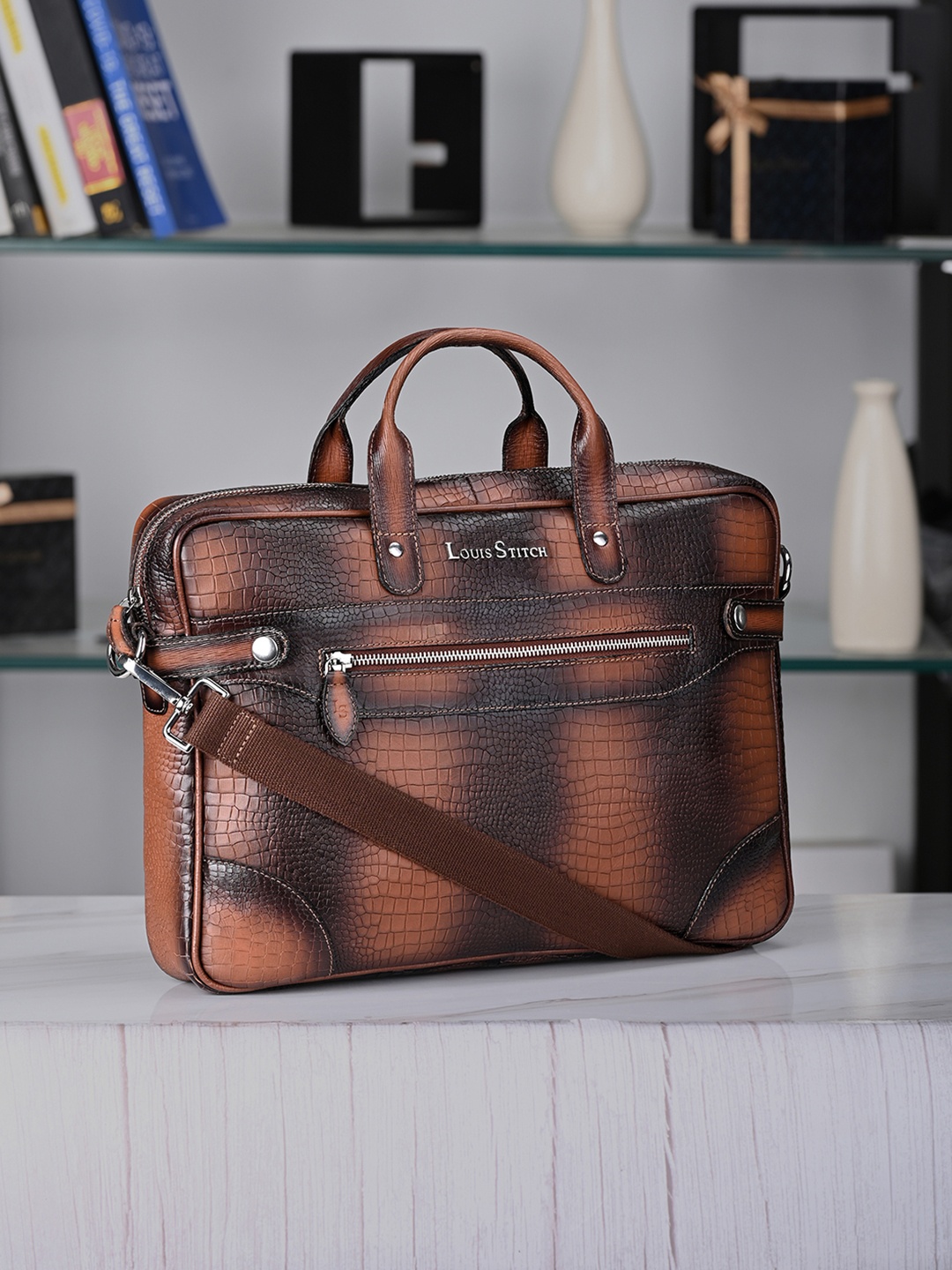 

LOUIS STITCH Men Textured Leather Dual Tone Laptop Bag, Tan