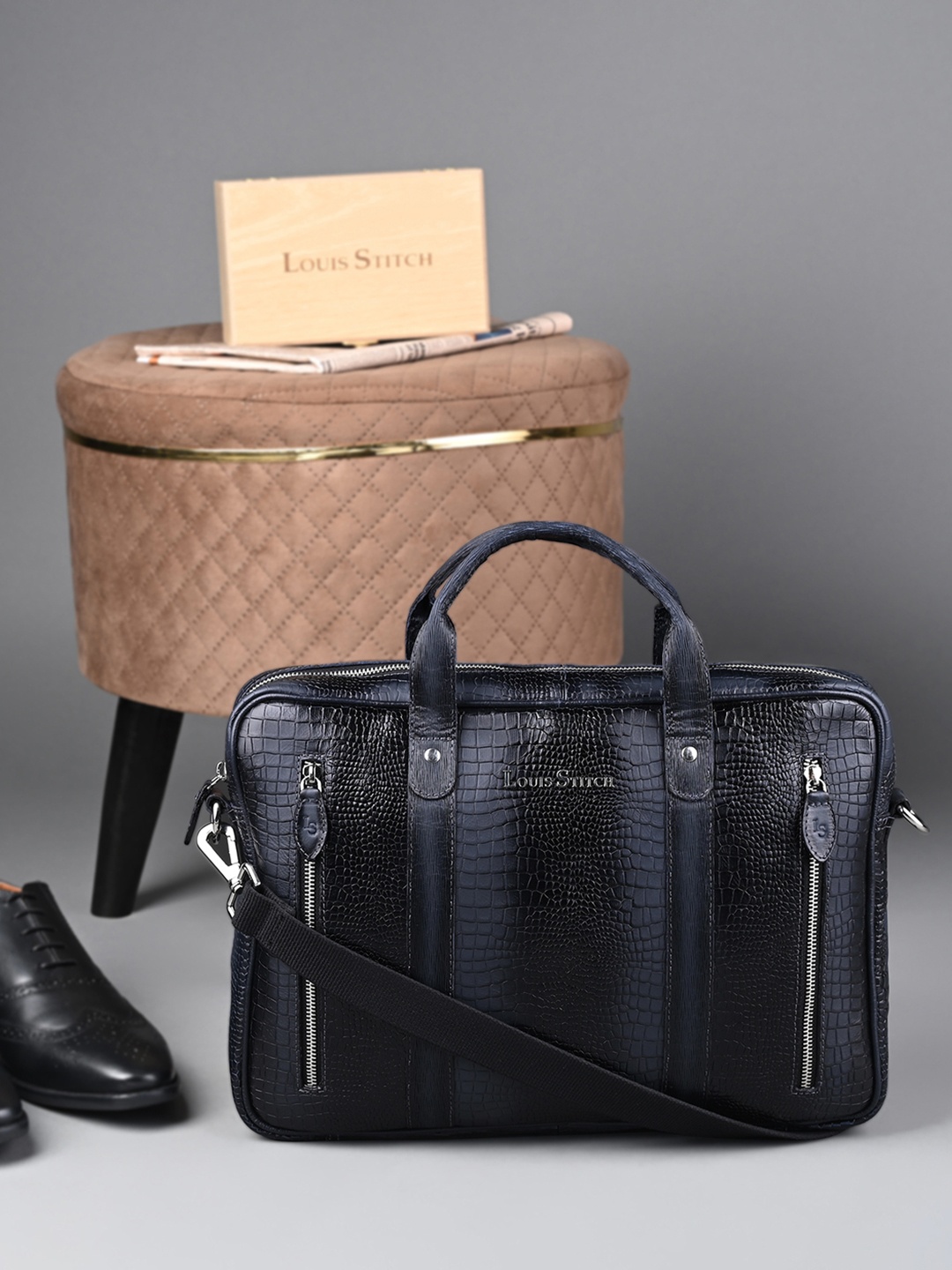 

LOUIS STITCH Men Textured Leather Dual Tone Laptop Bag, Blue