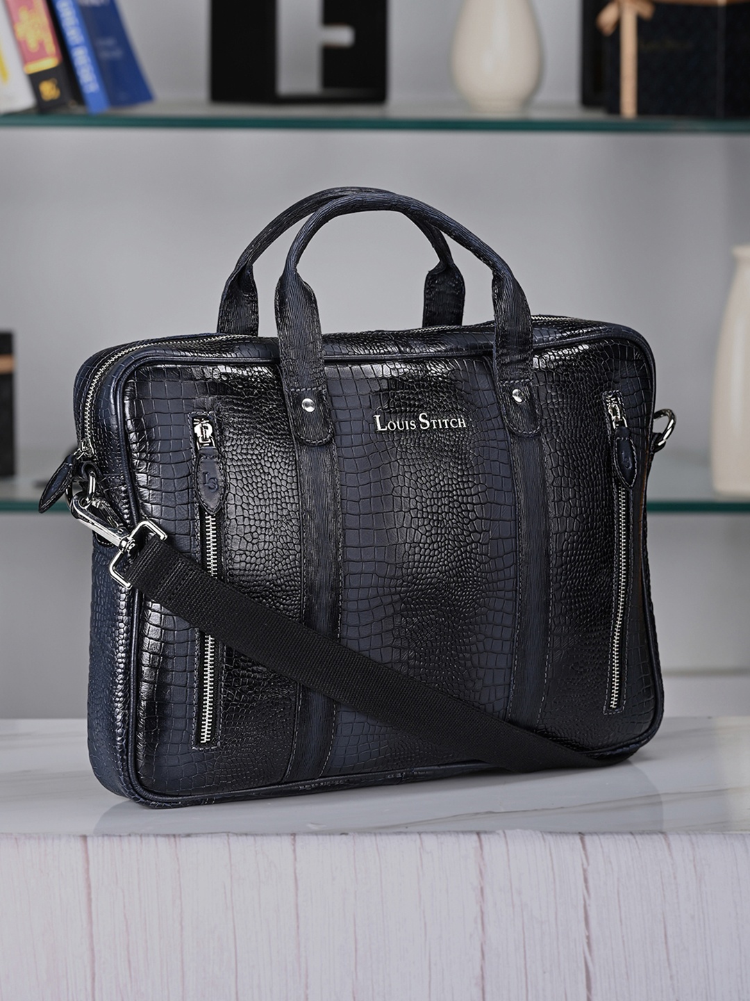 

LOUIS STITCH Men Textured Leather Dual Tone Laptop Bag, Blue