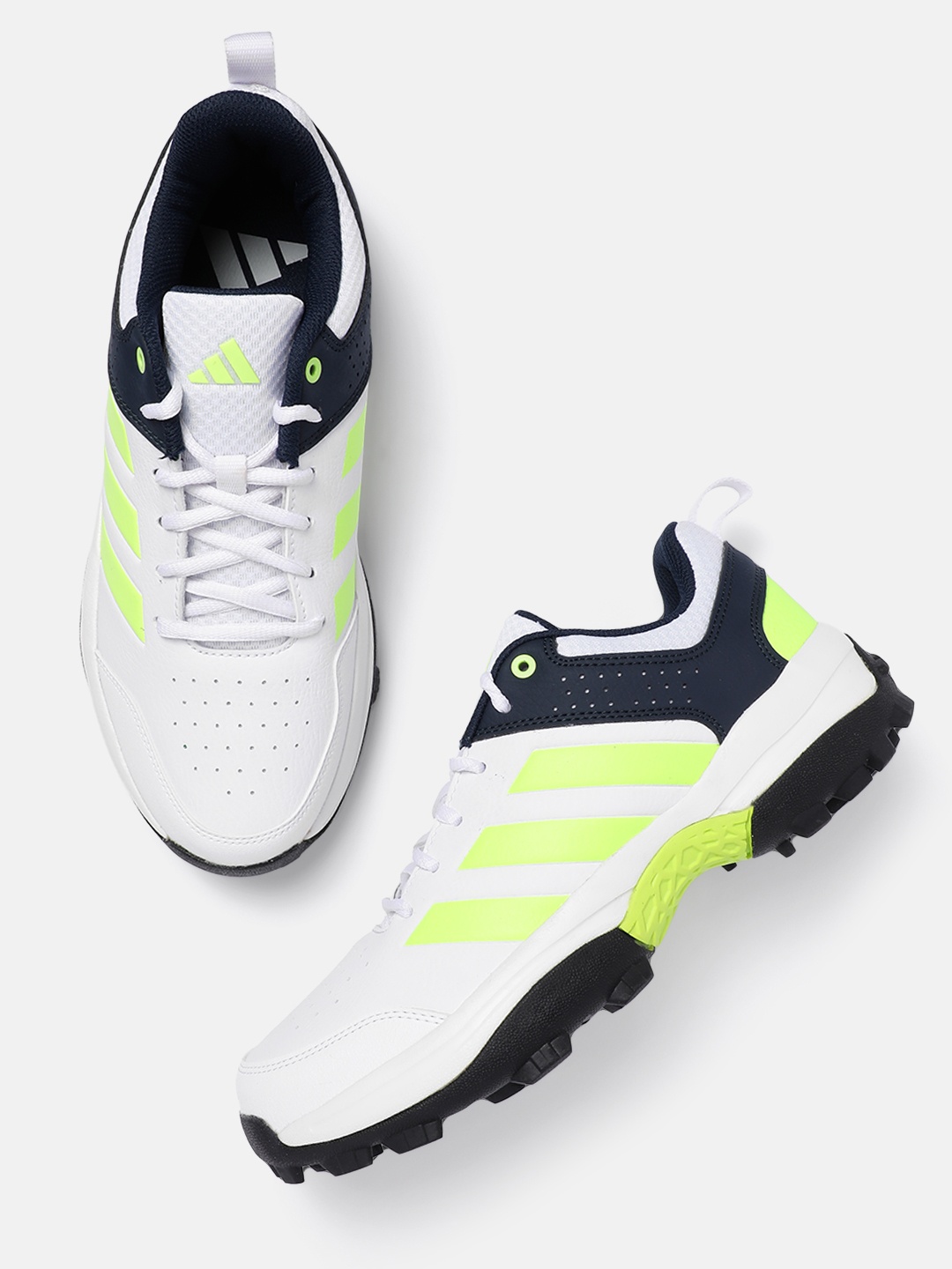 

ADIDAS Men Crinu 24 Cricket Shoes, White