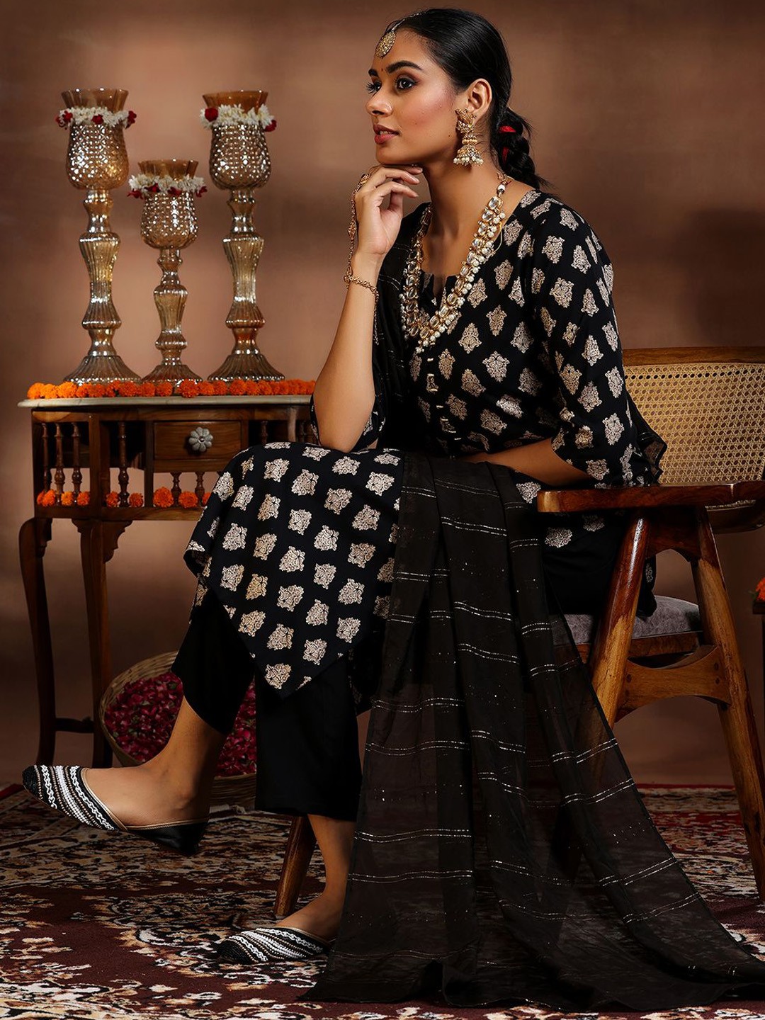 

Libas Ethnic Motifs Printed Straight Kurta With Trouser & Dupatta, Black