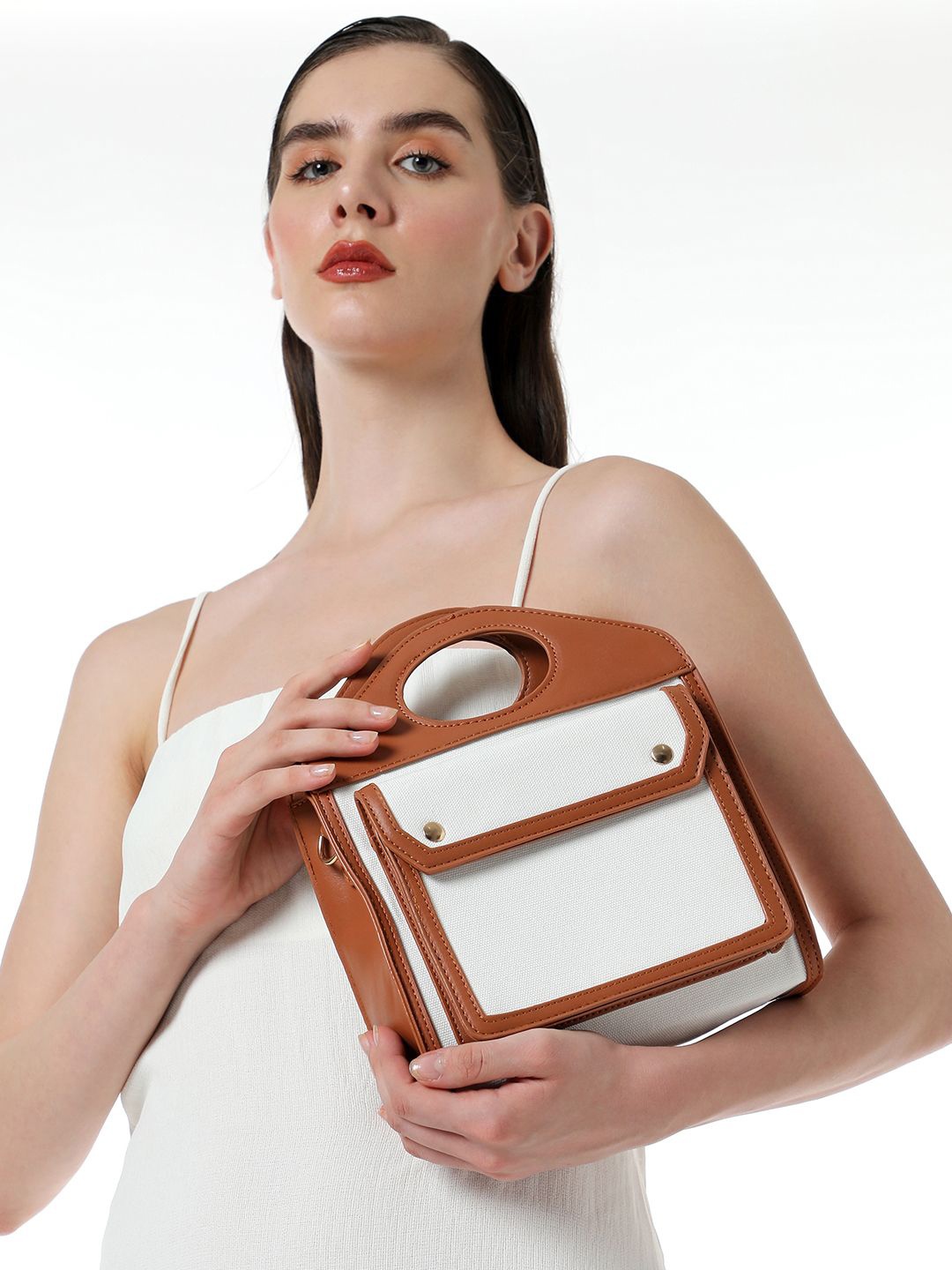 

HAUTE SAUCE by Campus Sutra Women Colourblocked Structured Sling Bag, White