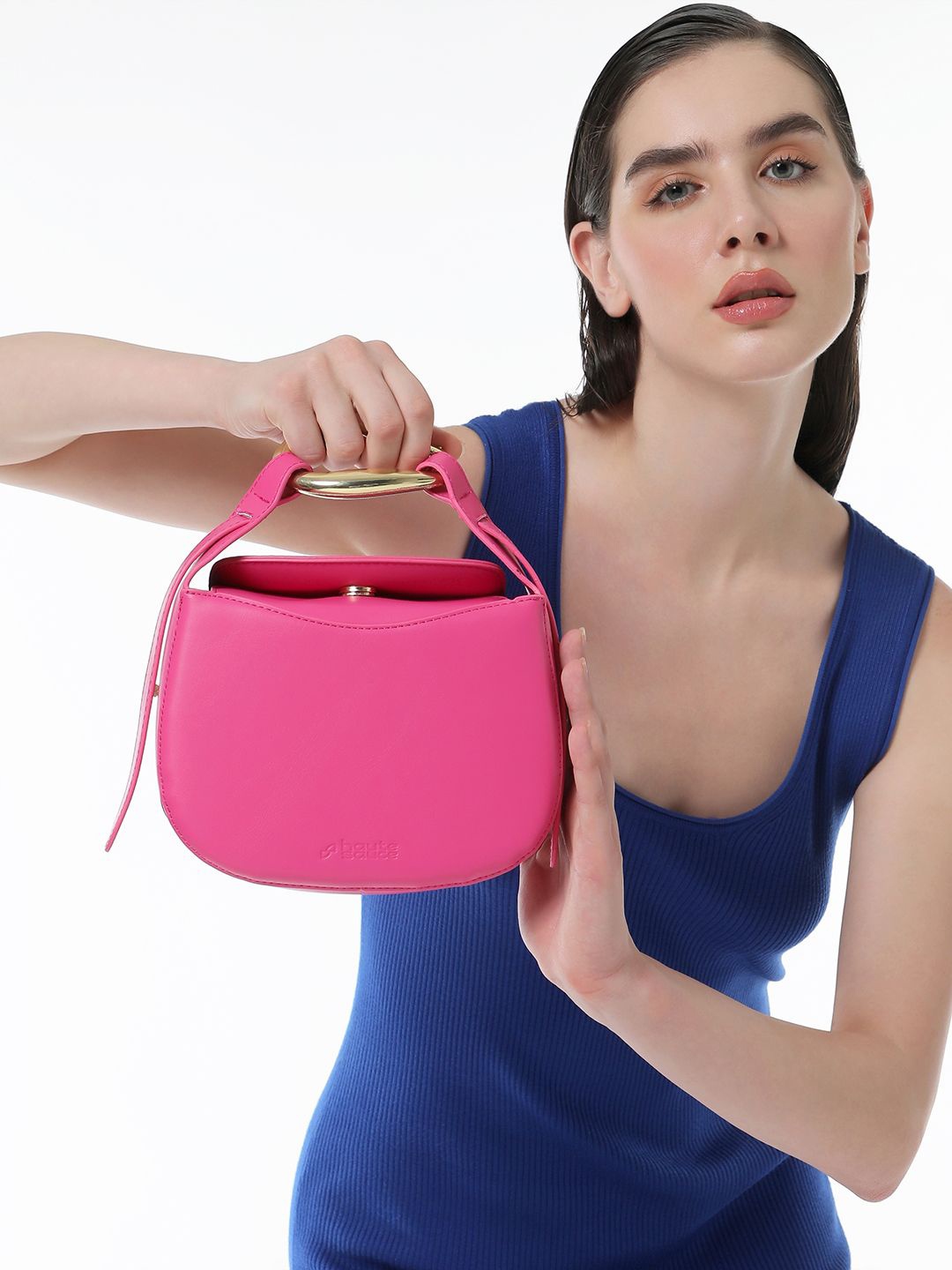 

HAUTE SAUCE by Campus Sutra Leather Structured Shoulder Bag, Pink