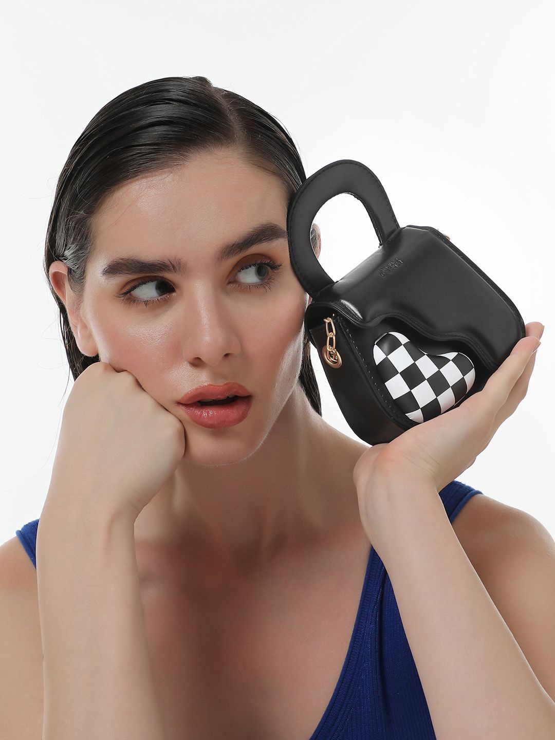 

HAUTE SAUCE by Campus Sutra Women Colourblocked Leather Bucket Shoulder Bag with Applique, Black