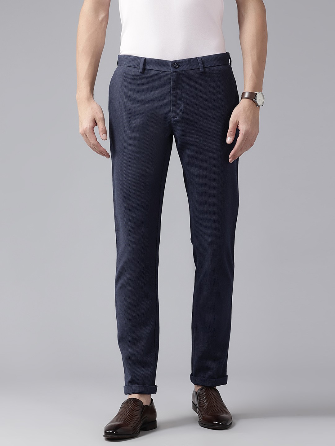 

Blackberrys Men Textured B95 Fit Chinos Trousers, Navy blue