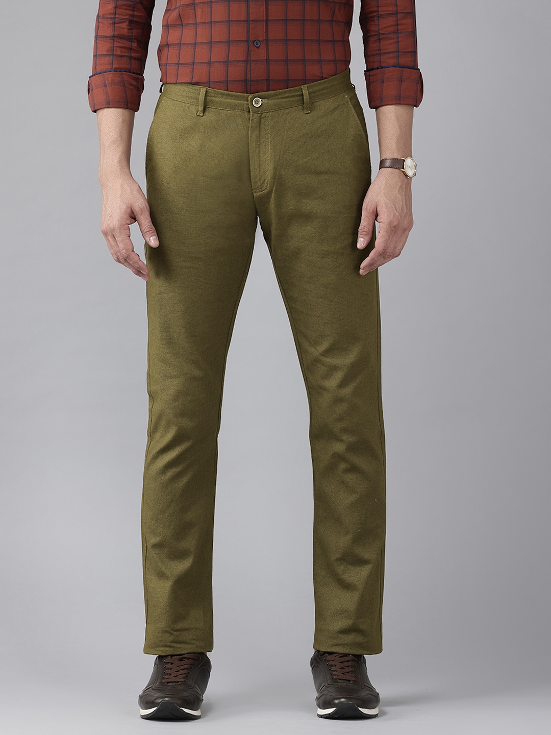 

Blackberrys Men B95 Mid-Rise Linen-Cotton Slim Fit Chinos, Olive