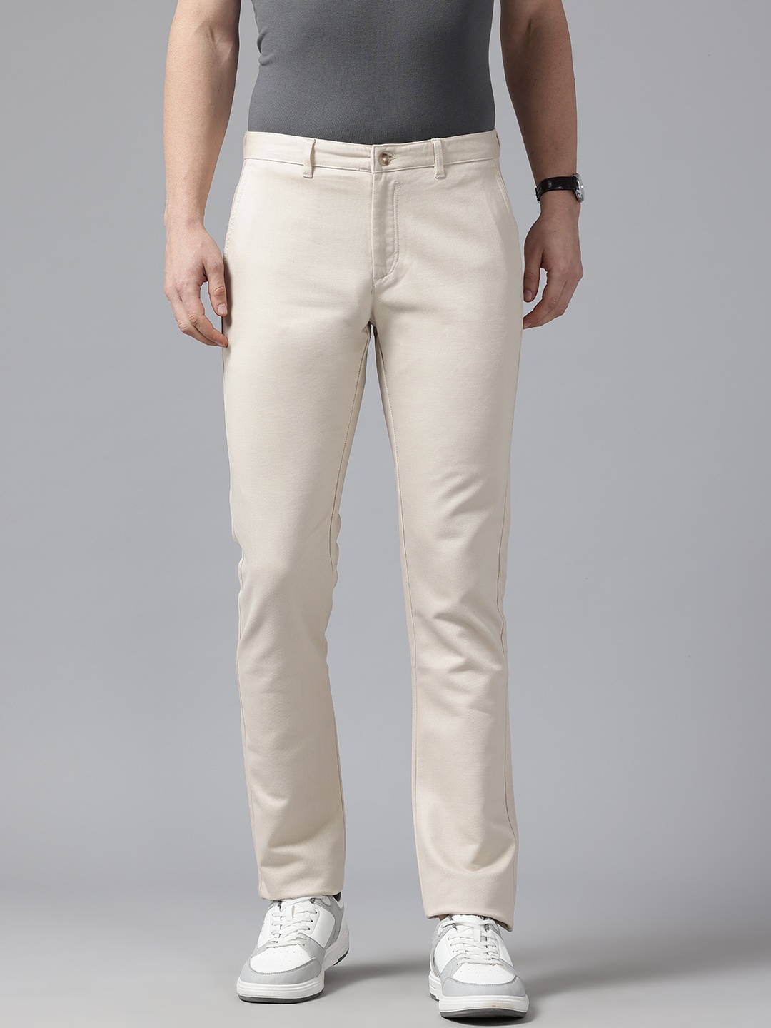 

Blackberrys Men Mid-Rise B-95 Slim Fit Chinos, Beige