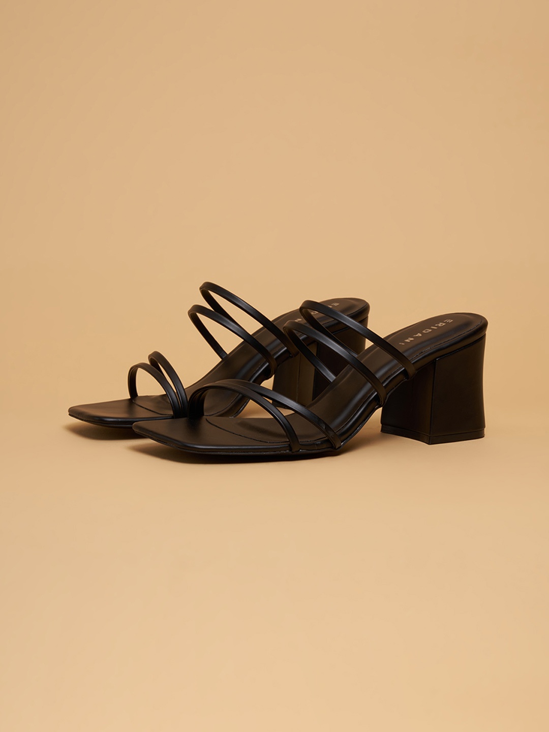 

ERIDANI Julian Wide Strappy Heels, Black