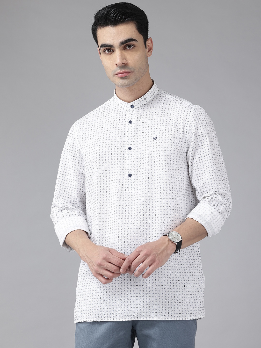 

Blackberrys Band Collar Ditsy Motifs Printed Seersucker Cotton Casual Shirt, White