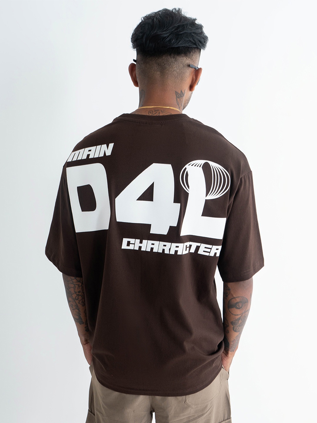 

Main Character India Unisex Typography Printed Round Neck Cotton Oversized T-shirt, Brown