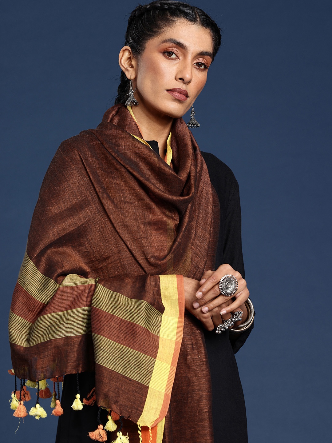 

Taavi Cotton & Linen Blended Dupatta, Brown