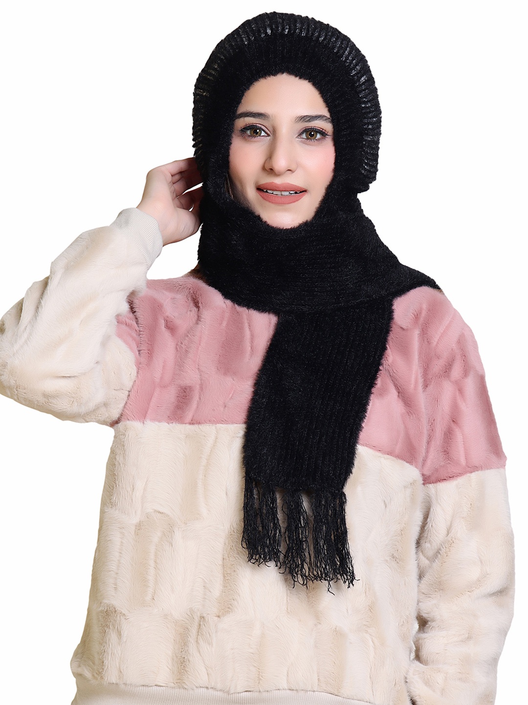 

Gajraj Women Woolen Beanie With Attached Muffler, Black
