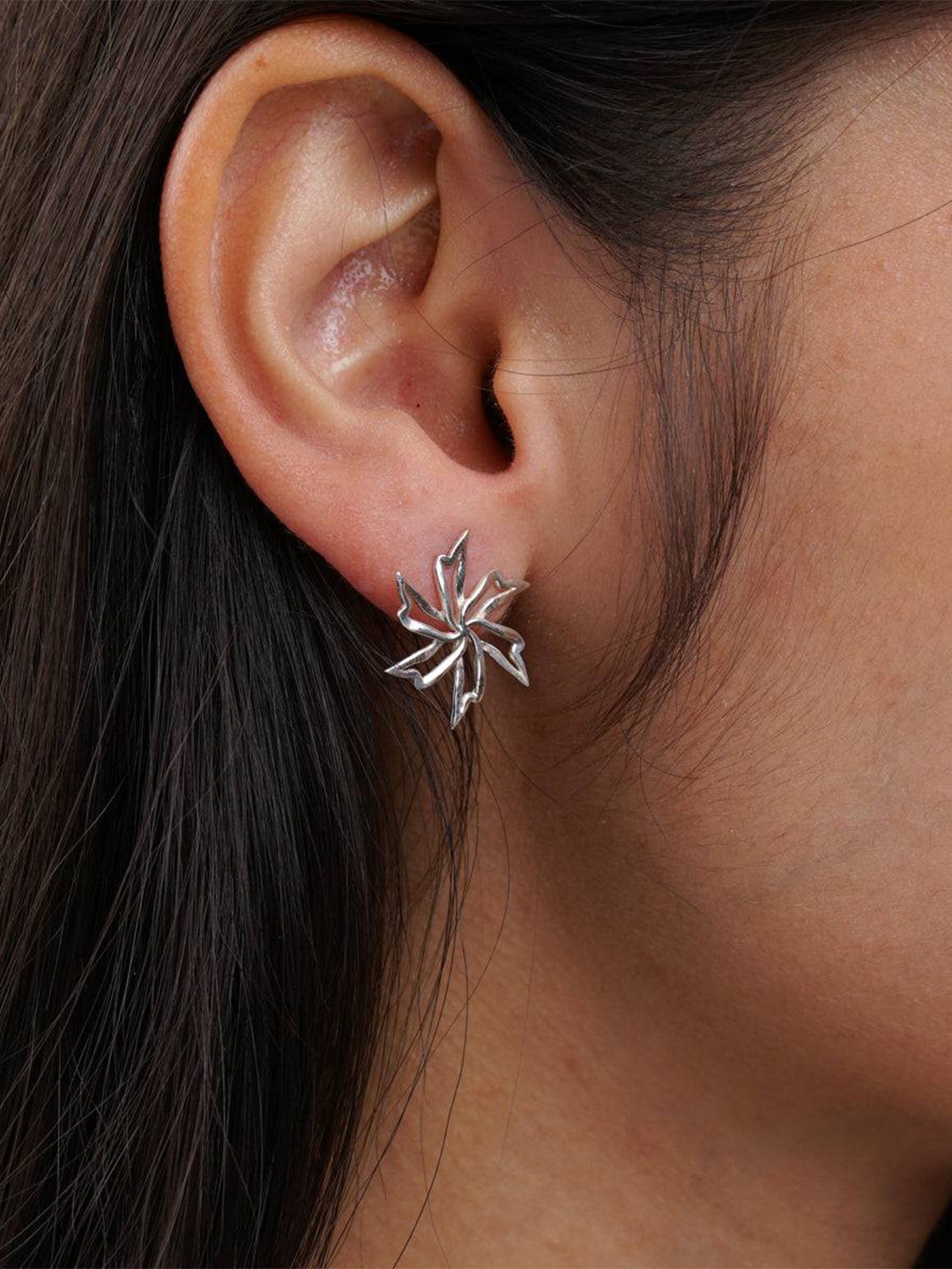 

House of Aadyaa 925 Sterling Silver Floral Studs