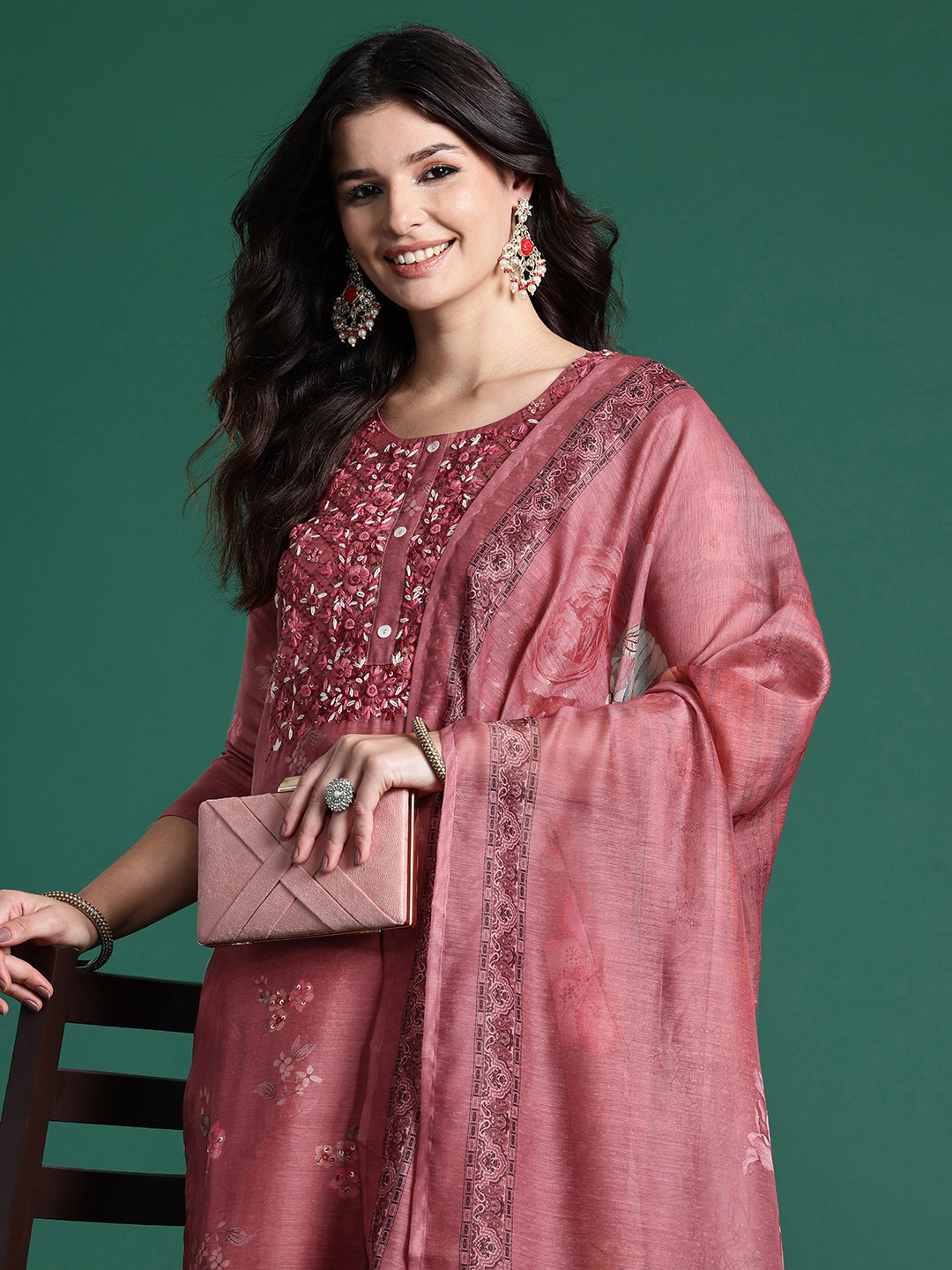 

Indo Era Women Floral Embroidered Thread Work Chanderi Silk Kurta Set, Pink