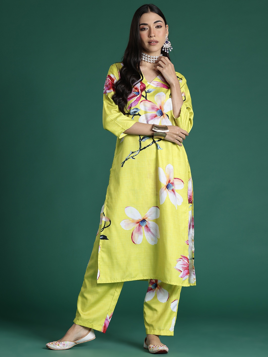 

Indo Era Floral Printed Kurta with Trousers, Olive