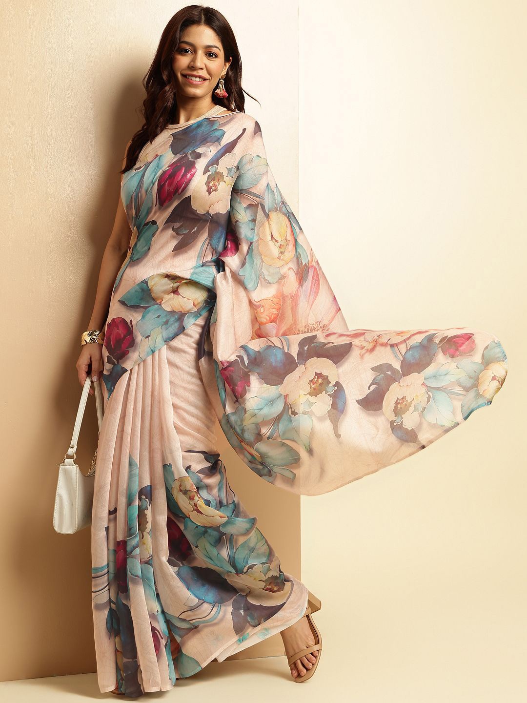 

navyasa by liva Floral Printed Liva Saree, Cream