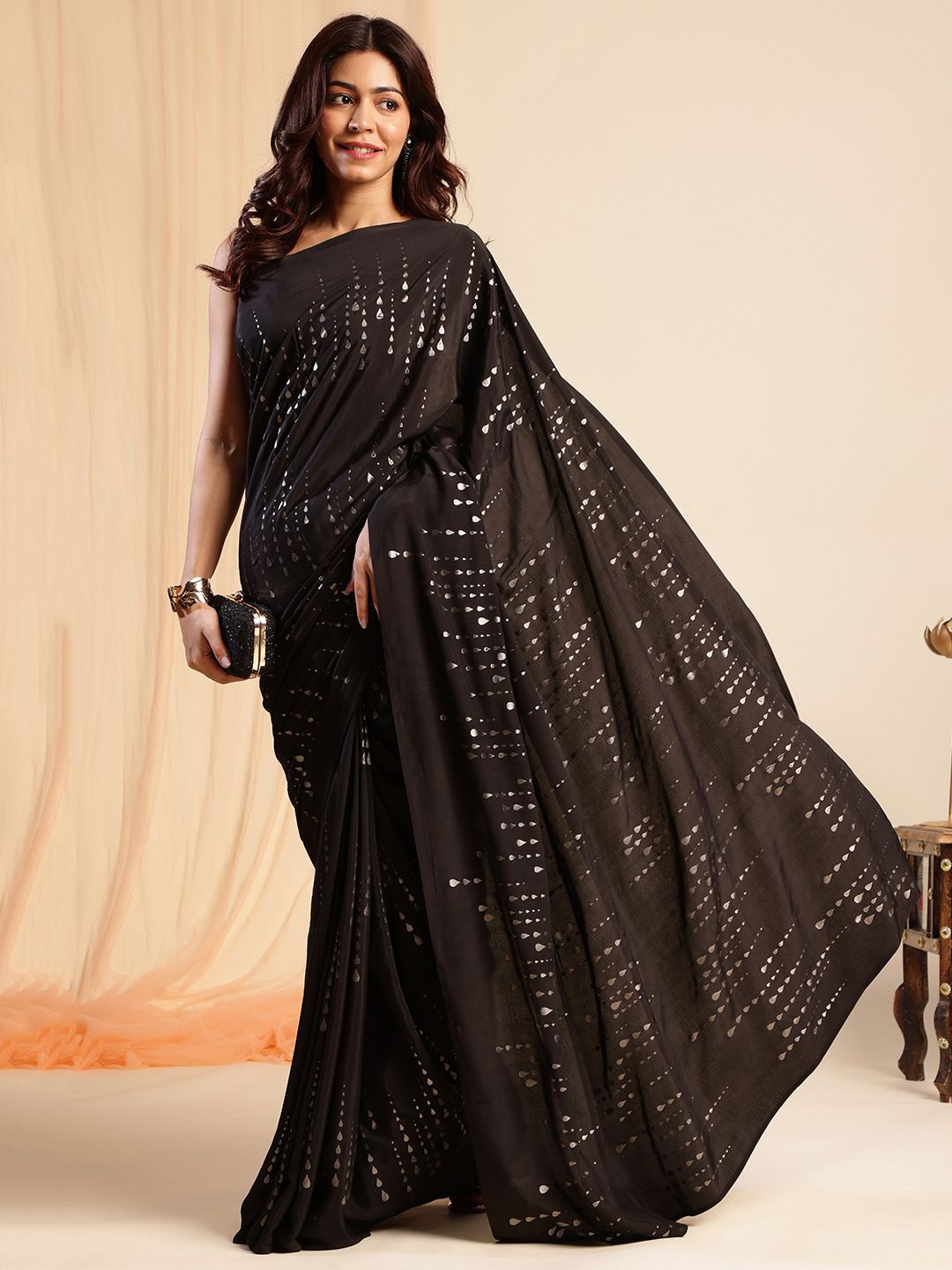 

navyasa by liva Embellished Sequinned Pure Crepe Saree, Black