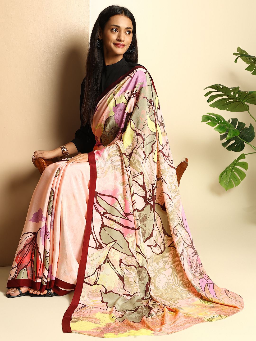 

navyasa by liva Floral Printed Pure Crepe Saree, Pink