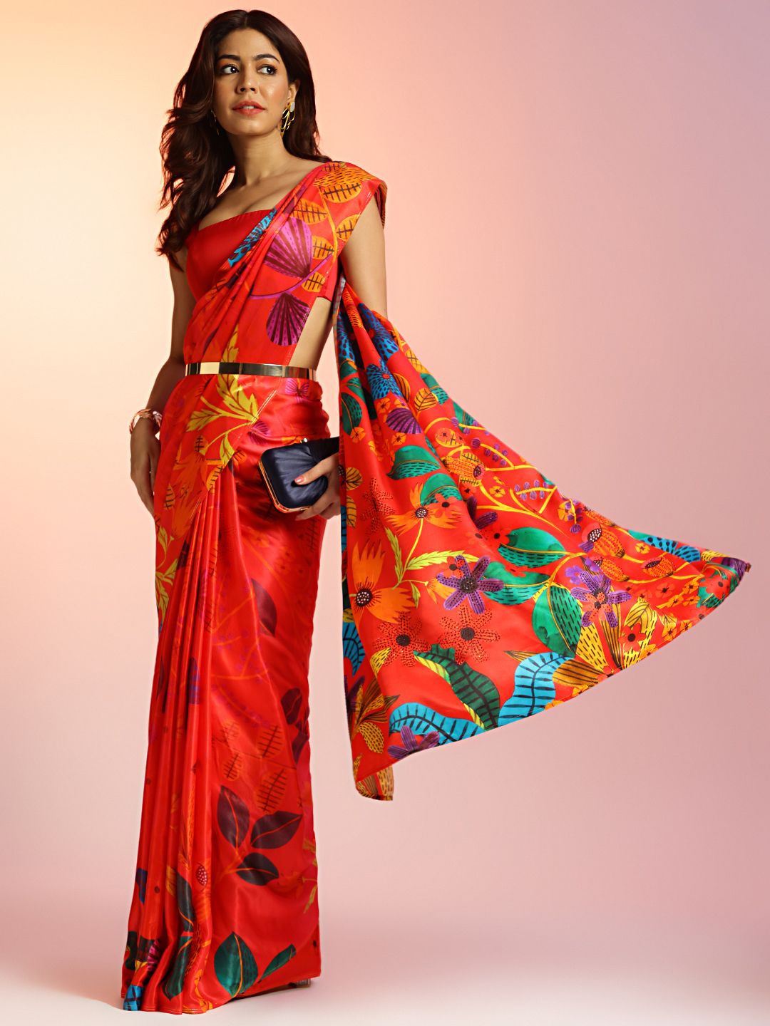 

navyasa by liva Floral Printed Satin Saree With Blouse Piece, Red