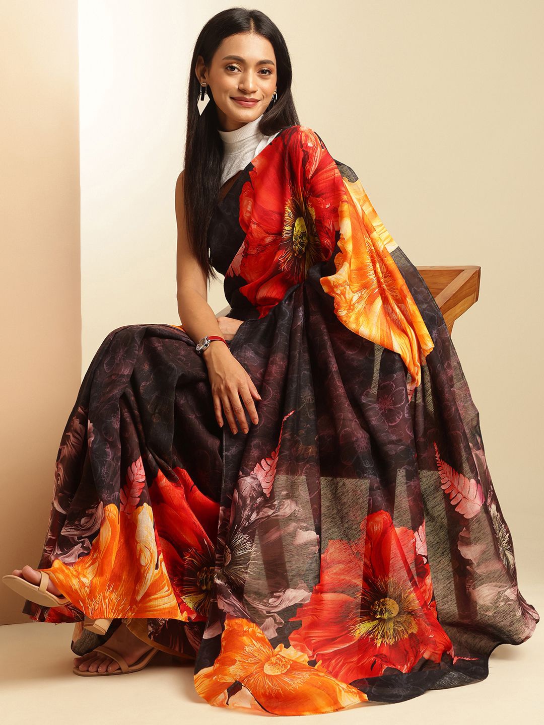 

navyasa by liva Floral Printed Pure Linen Saree, Black
