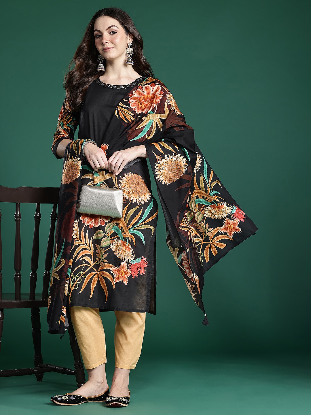 

Indo Era Women Floral Printed Pure Cotton Kurta with Trousers & With Dupatta, Black